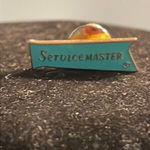 Vintage-1950s-Service Master gold tone & green enamel tie tack/lapel service pin